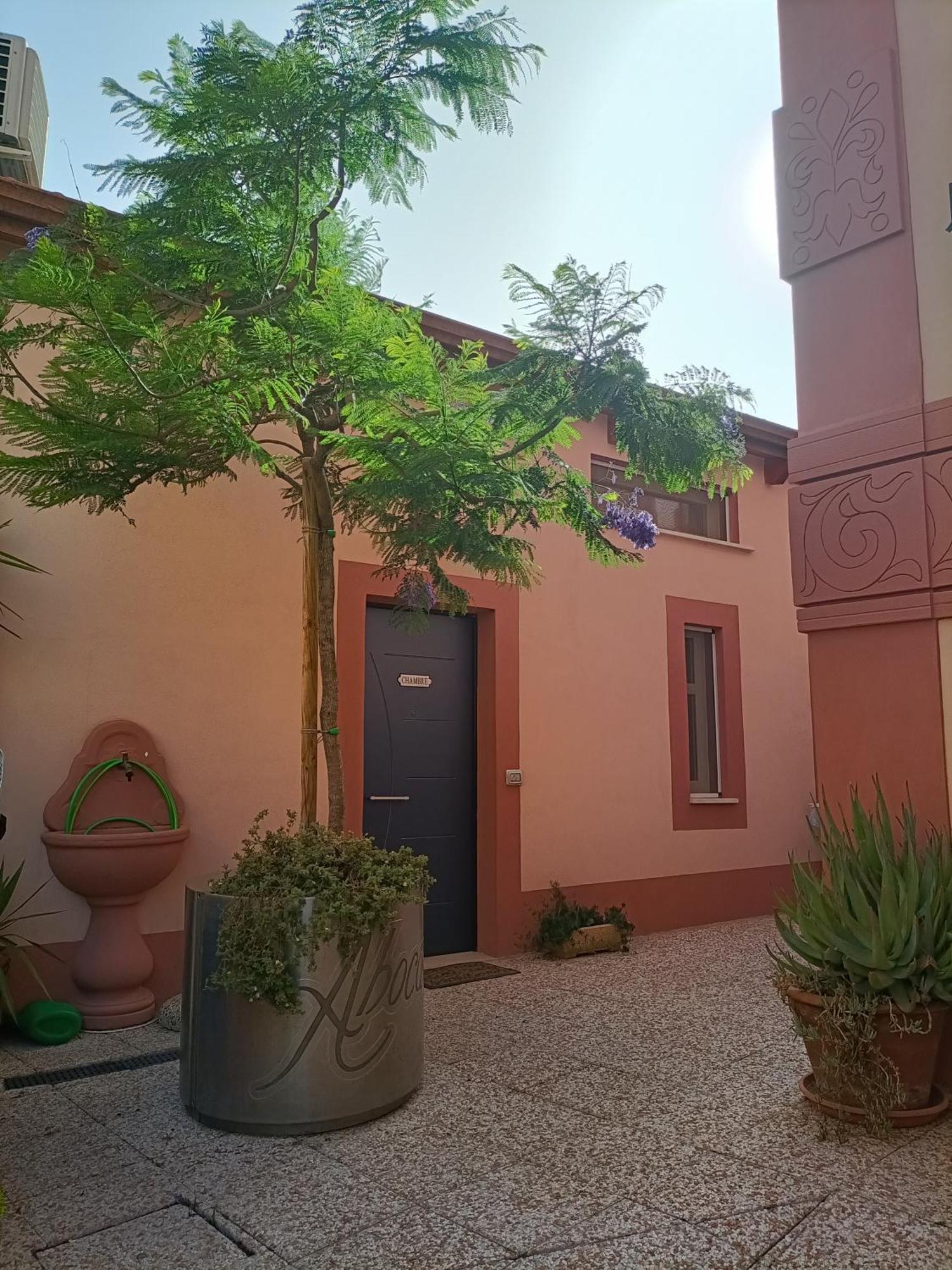 Maison Belle Époque&suites Oristano Habitación foto
