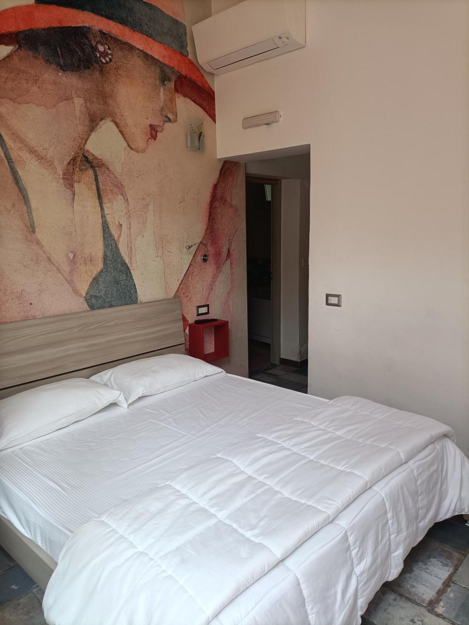 Maison Belle Époque&suites Oristano Habitación foto