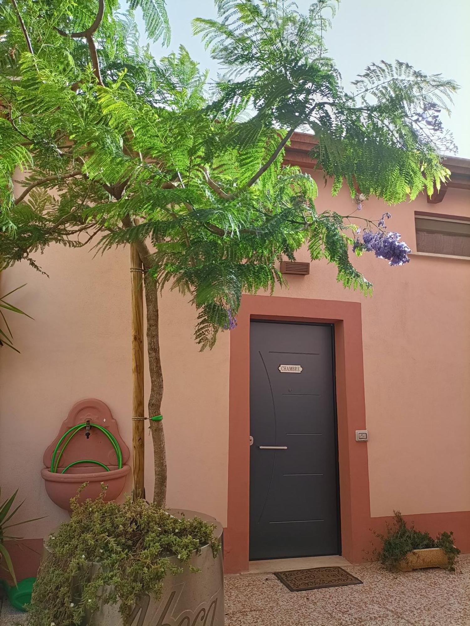 Maison Belle Époque&suites Oristano Habitación foto